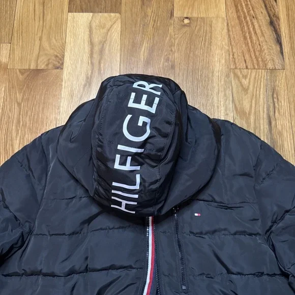 Tommy Hilfiger Men's Medium Puffer Jacket Black Hooded Warm Like Down Coat NWT‎ - Picture 11 of 14